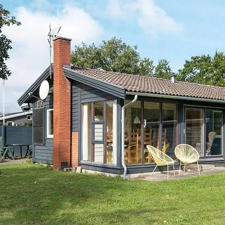 Holiday home 6 Person In B Rkop